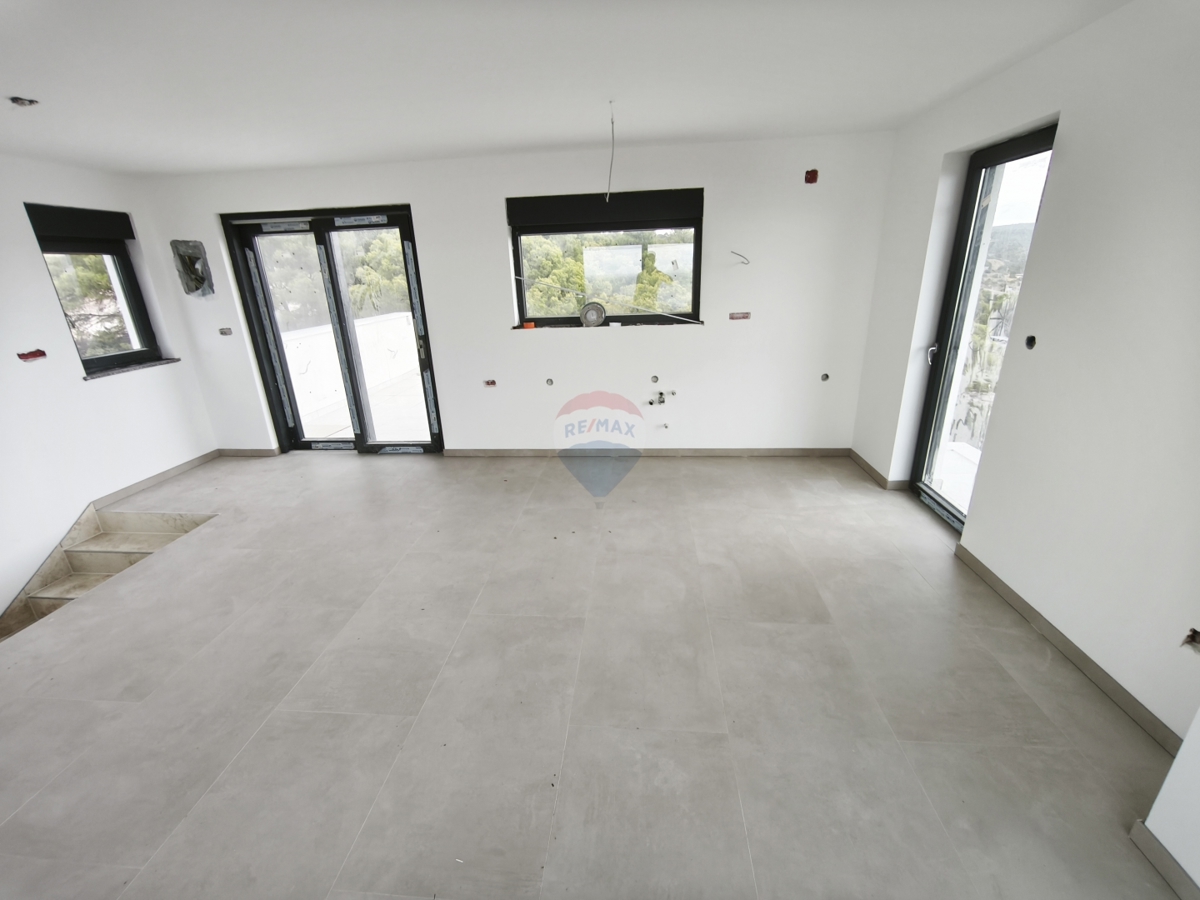 Penthouse s strešno teraso in čudovitim razgledom, Primošten