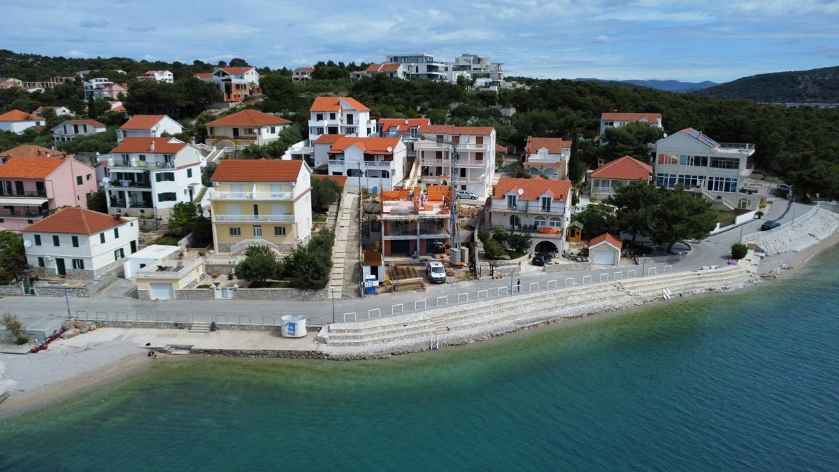 Stanovanje / Apartma Jezera, Tisno, 84,53m2