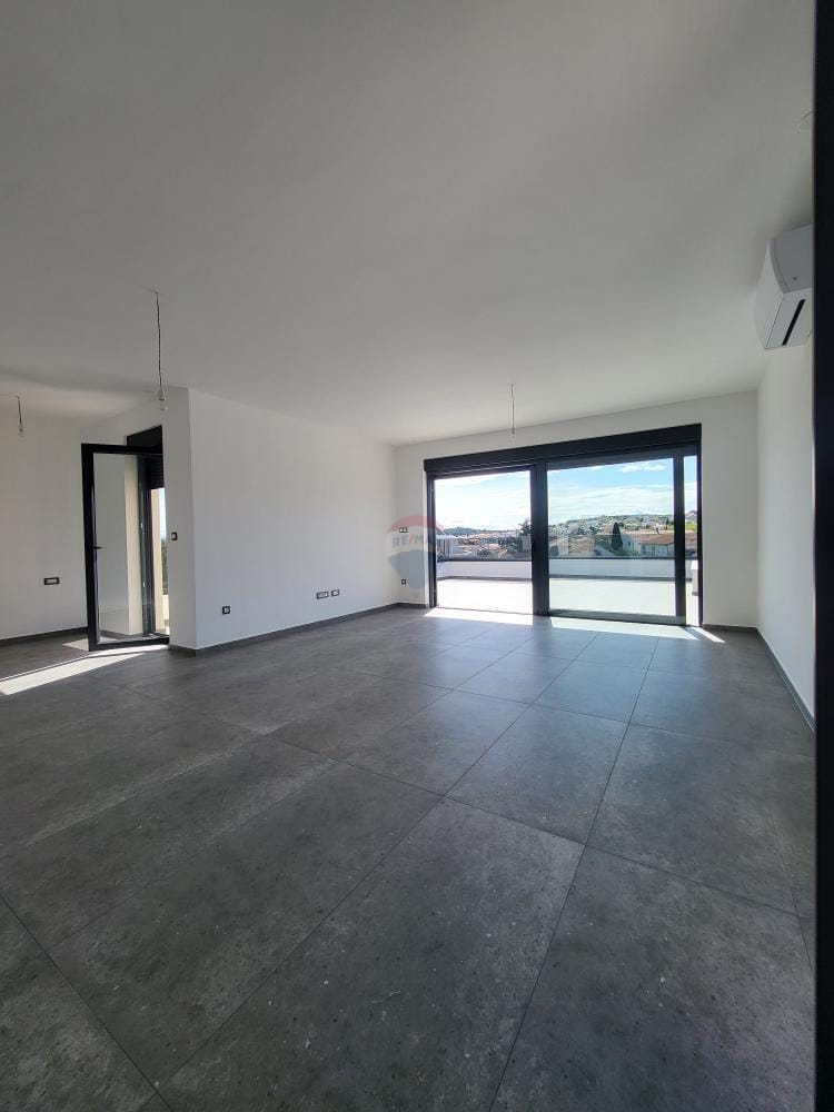 Stanovanje / Apartma Murter, 124,95m2