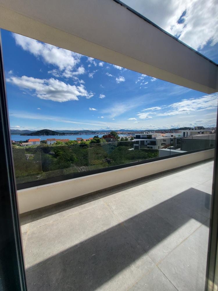 Stanovanje / Apartma Murter, 124,95m2