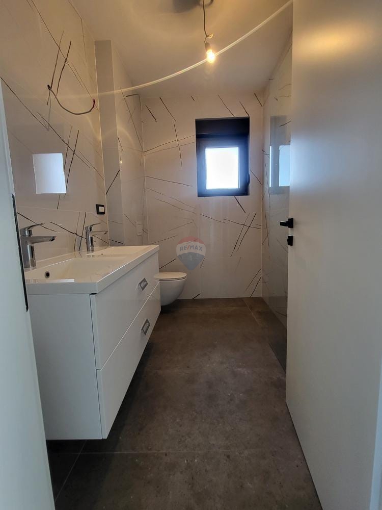 Stanovanje / Apartma Murter, 124,95m2