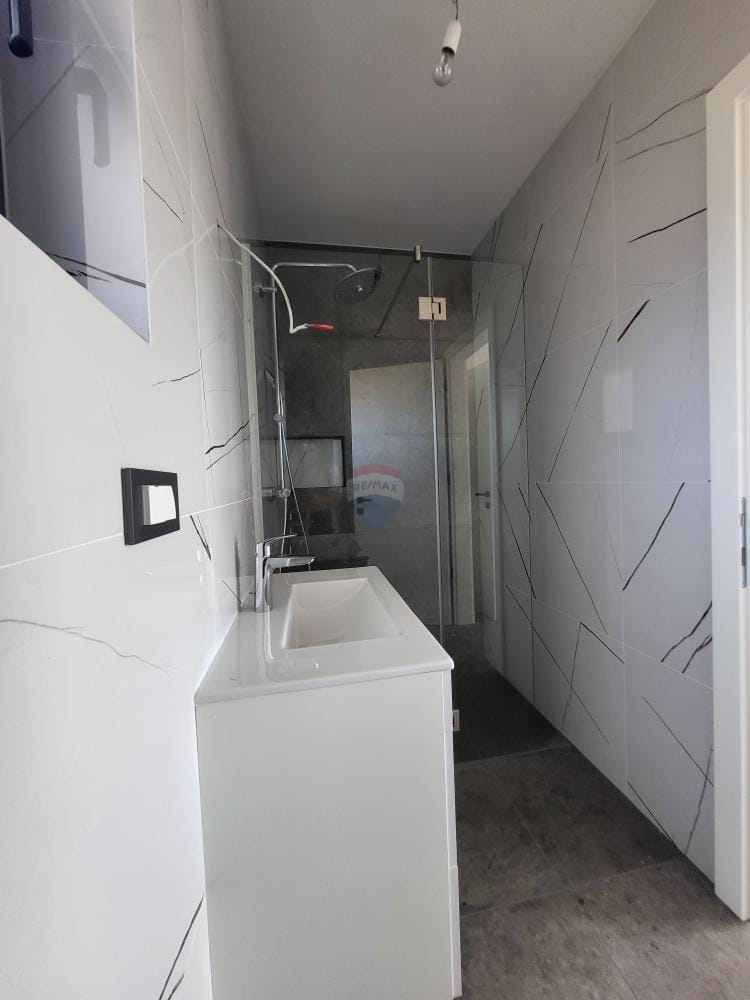 Stanovanje / Apartma Murter, 124,95m2