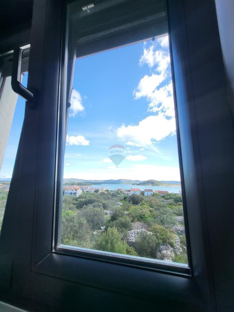 Stanovanje / Apartma Murter, 124,95m2