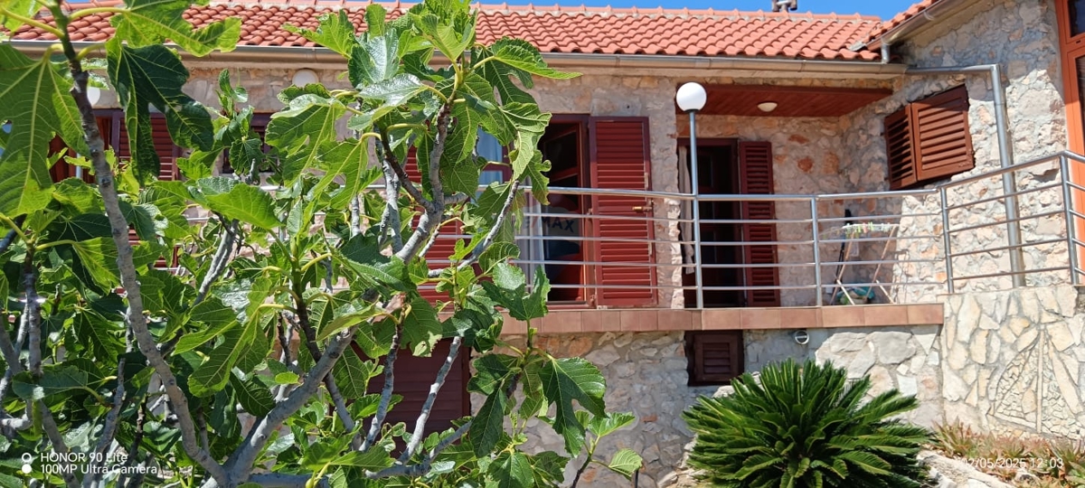 Hiša Kaprije, Šibenik - Okolica, 130m2