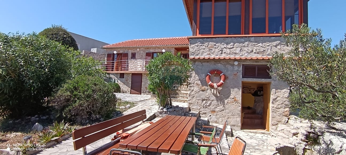 Hiša Kaprije, Šibenik - Okolica, 130m2