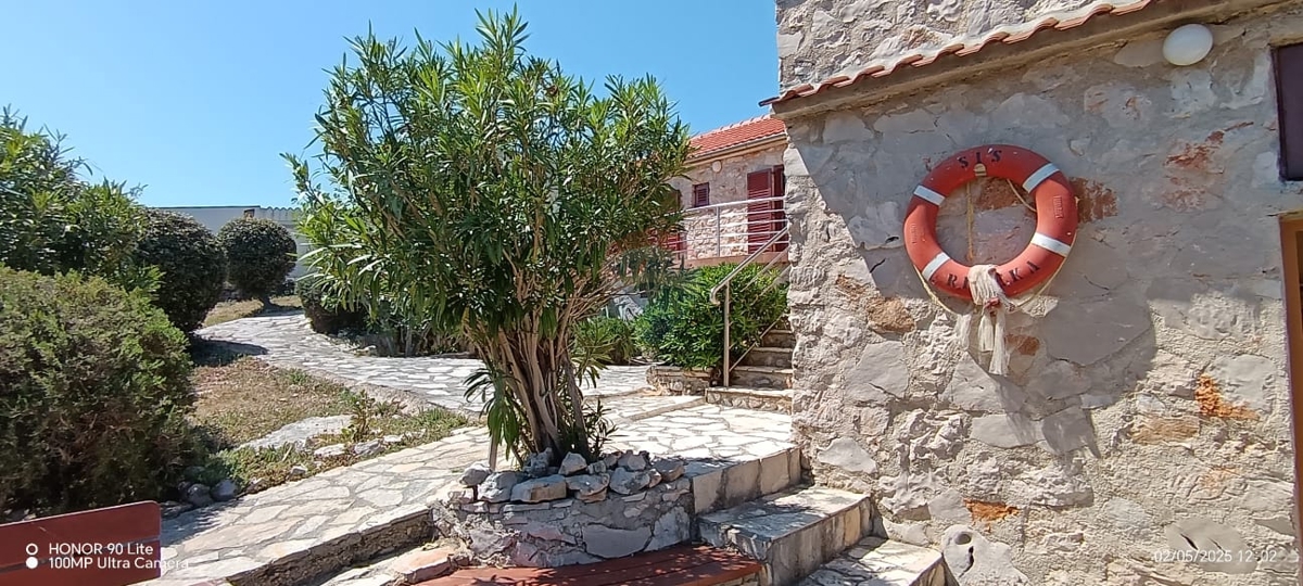 Hiša Kaprije, Šibenik - Okolica, 130m2