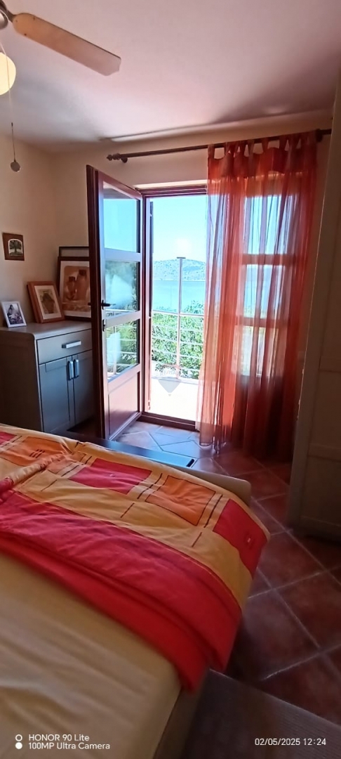 Hiša Kaprije, Šibenik - Okolica, 130m2