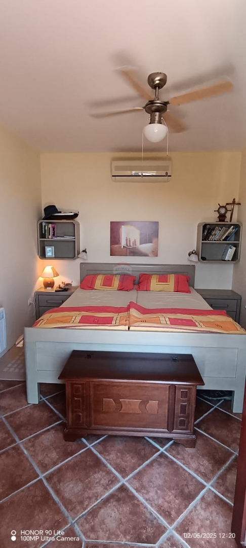Hiša Kaprije, Šibenik - Okolica, 130m2