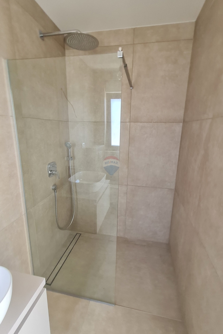 Stanovanje / Apartma Srima, Vodice, 134,36m2