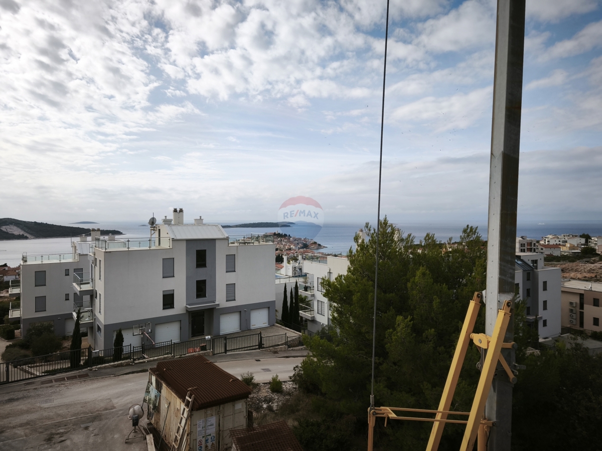 Dvosobno stanovanje z vrhunsko opremo v 1. nadstropju, 97,15 m², Primošten