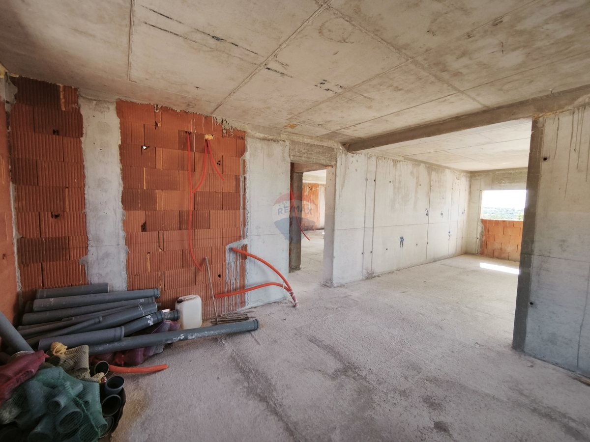 Luksuzni penthouse s tremi spalnicami in panoramskim razgledom (S7), Primošten