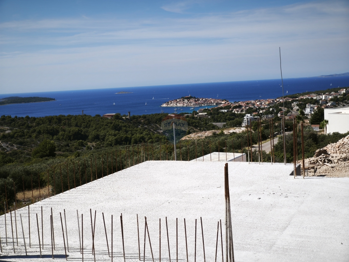Luksuzni penthouse s tremi spalnicami in panoramskim razgledom (S7), Primošten