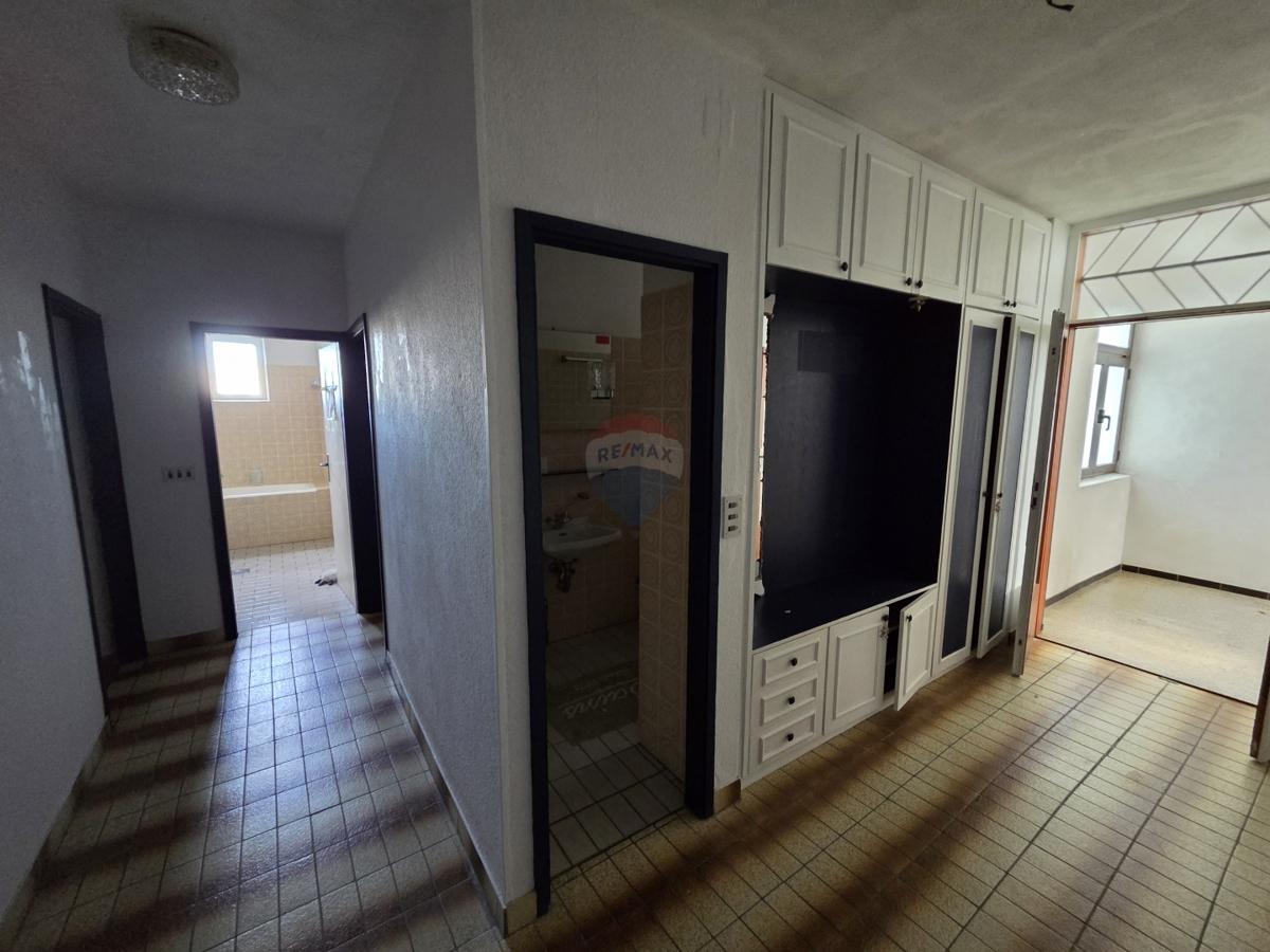 Hiša Podsolarsko, Šibenik - Okolica, 405m2