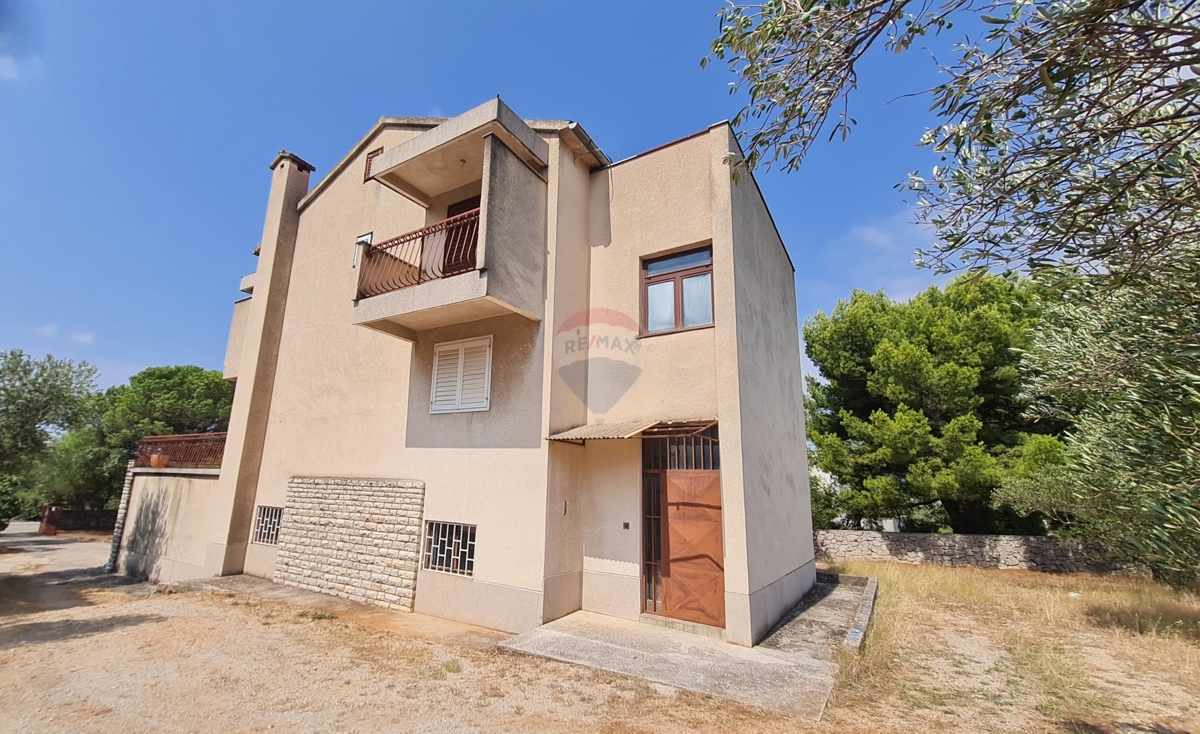 Hiša Podsolarsko, Šibenik - Okolica, 405m2