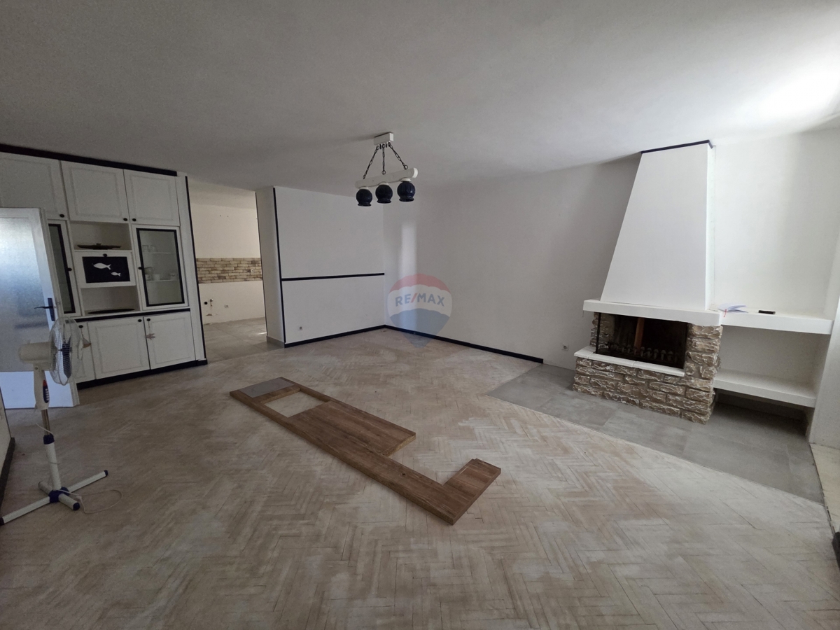 Hiša Podsolarsko, Šibenik - Okolica, 405m2