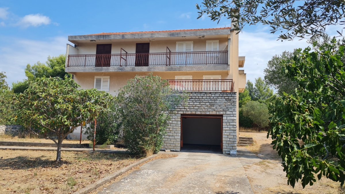 Hiša Podsolarsko, Šibenik - Okolica, 405m2