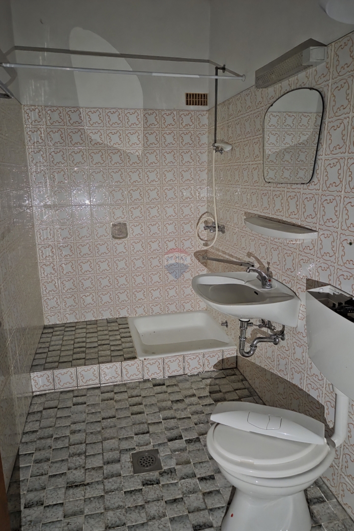 Hiša Podsolarsko, Šibenik - Okolica, 405m2