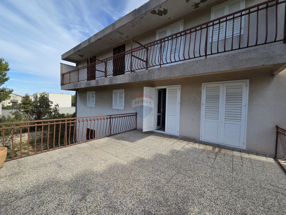 Hiša Podsolarsko, Šibenik - Okolica, 405m2