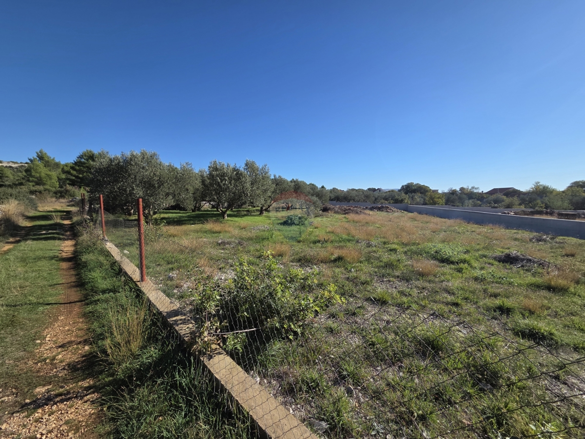 Zemljišče Dubrava Kod Šibenika, Šibenik - Okolica, 1.167m2