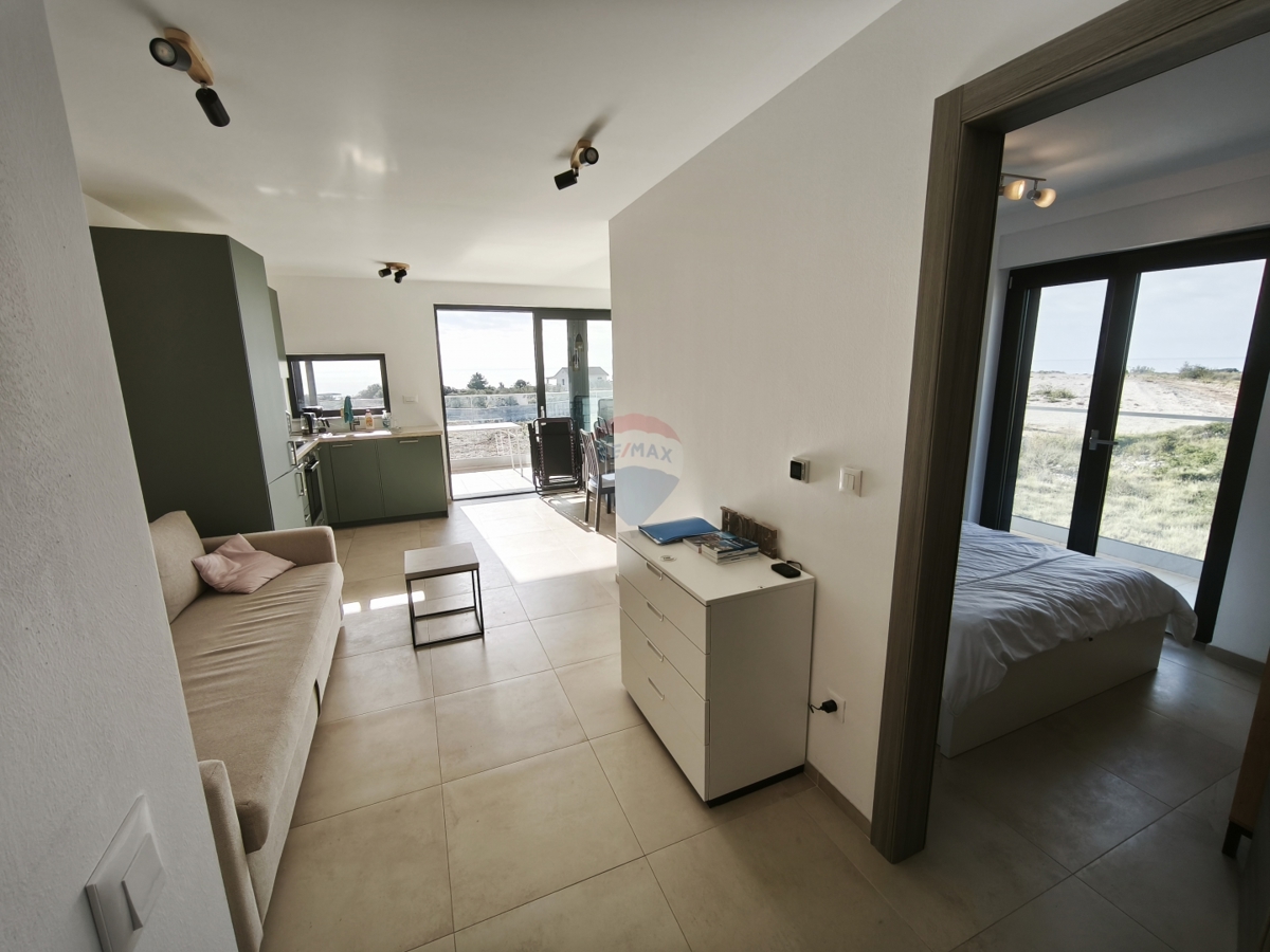 Redki dragulj: Premium apartma s panoramskim pogledom na morje na idiličnem polotoku Ražanj