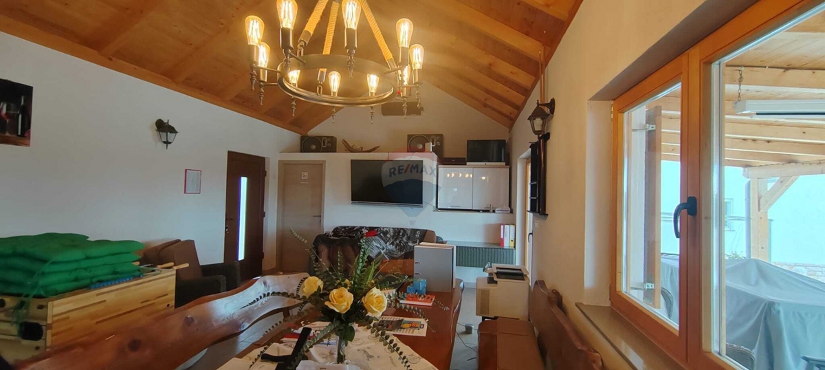 Hiša Donja Jagodnja, Polača, 250m2