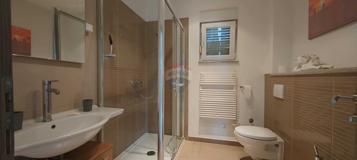 Hiša Donja Jagodnja, Polača, 250m2