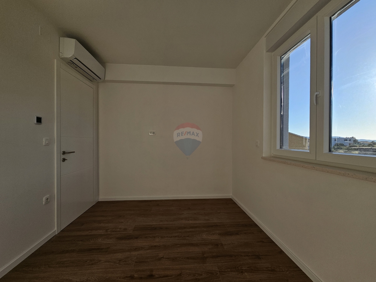 Brodarica, Šibenik - Okolica, 91,70m2
