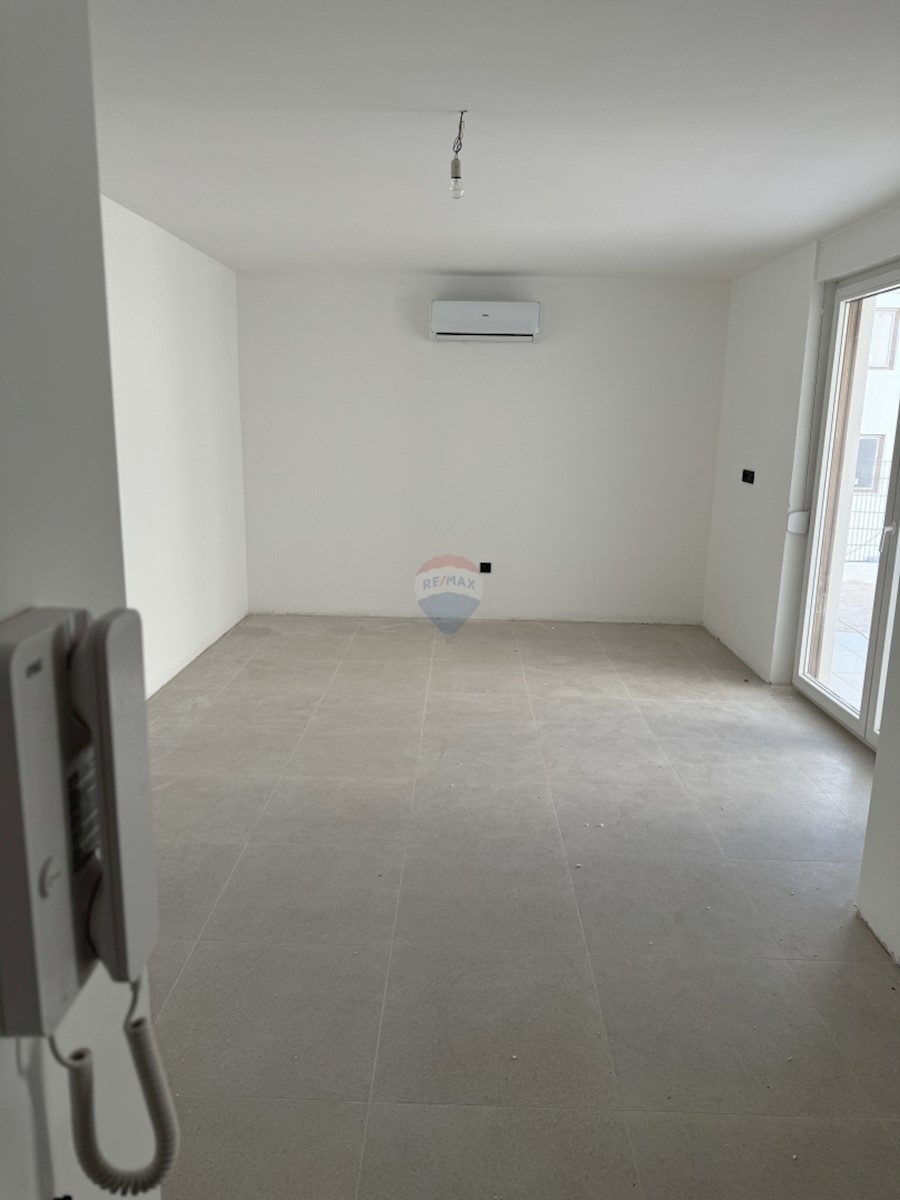 Apartma z dvema spalnicama v bližini morja - Grebaštica