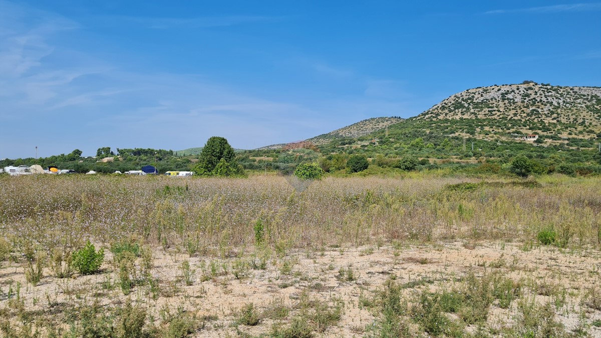 Zemljišče Gornje Ražine, Šibenik, 4.016m2