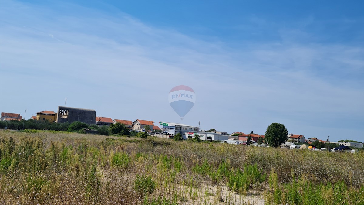 Zemljišče Gornje Ražine, Šibenik, 4.016m2