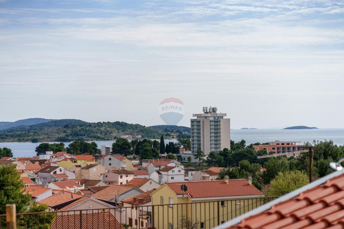 Hiša Vodice, 523m2