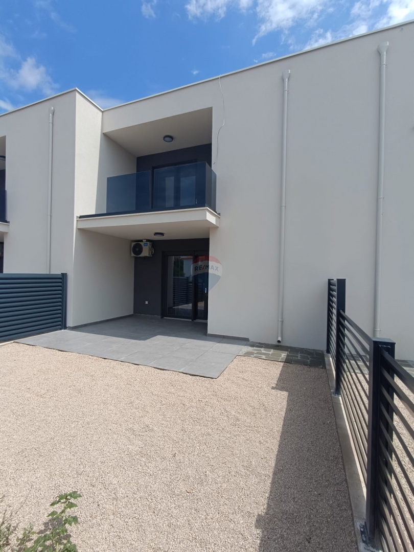 Stanovanje / Apartma Vodice, 99,68m2
