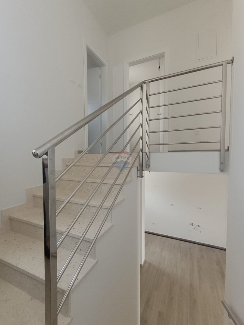Stanovanje / Apartma Vodice, 99,68m2