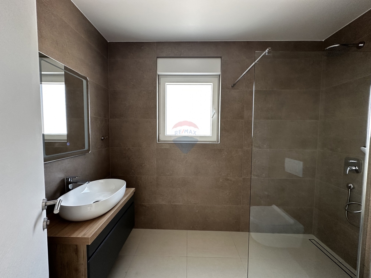 Stanovanje / Apartma Vodice, 101m2
