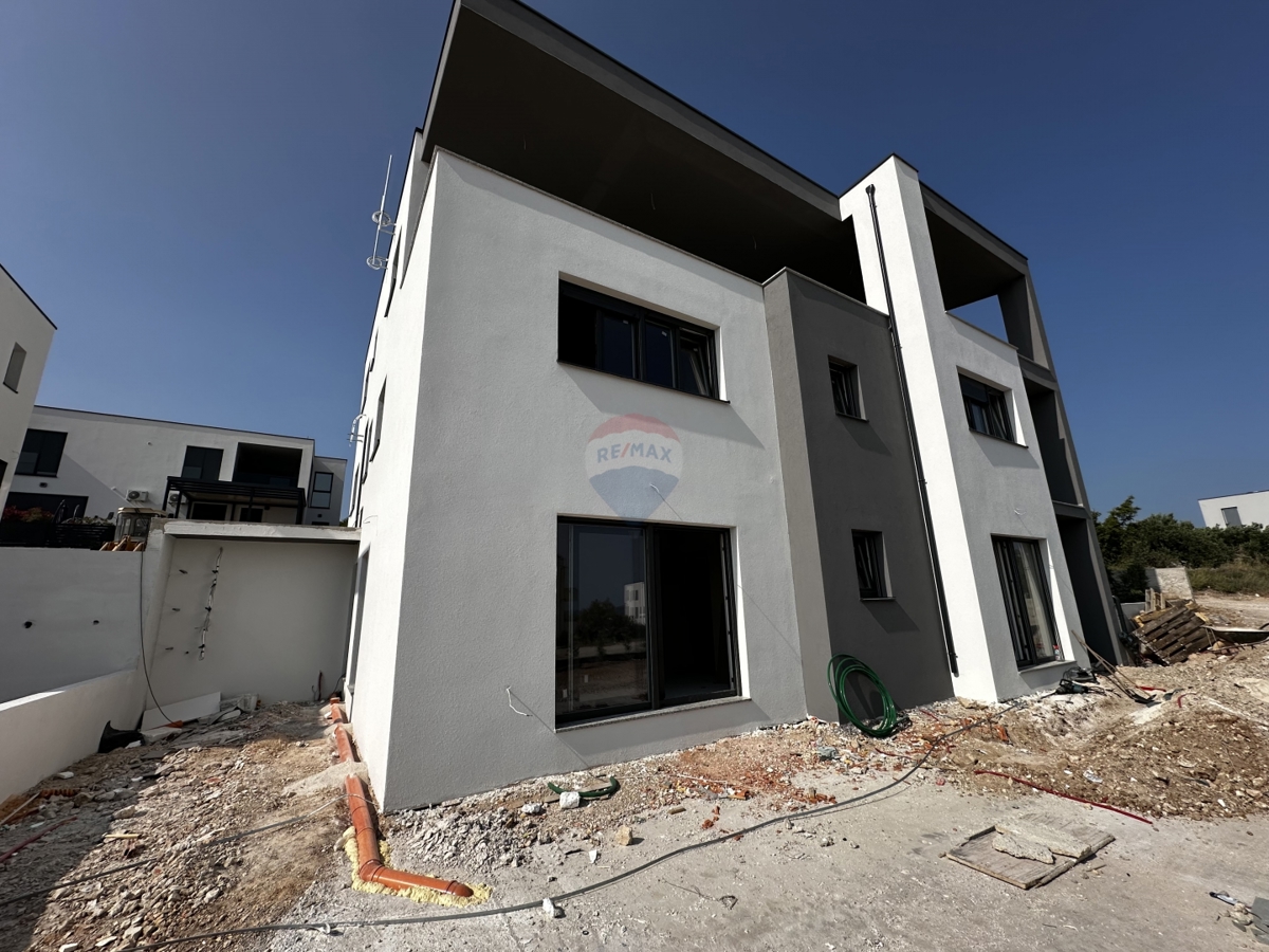 Stanovanje / Apartma Vodice, 110,96m2