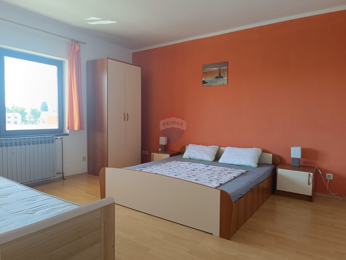 Hiša Pirovac, 122m2