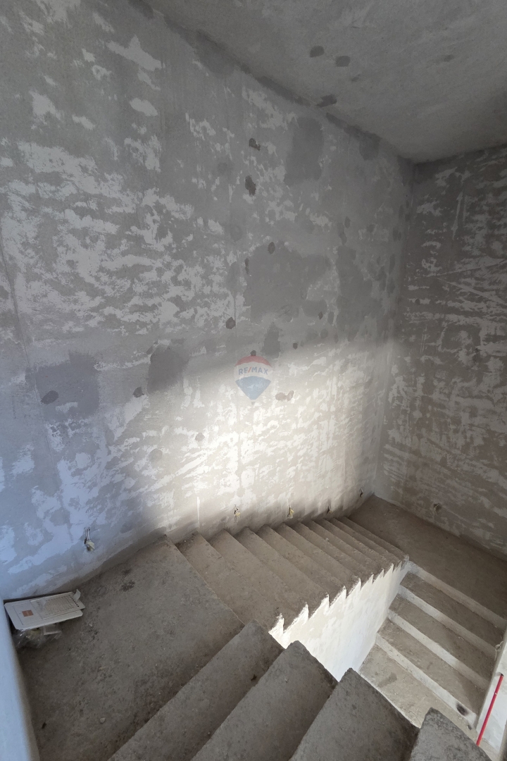 Hiša Lozovac, Šibenik - Okolica, 238m2