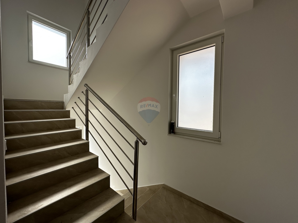 Hiša Vodice, 184,56m2
