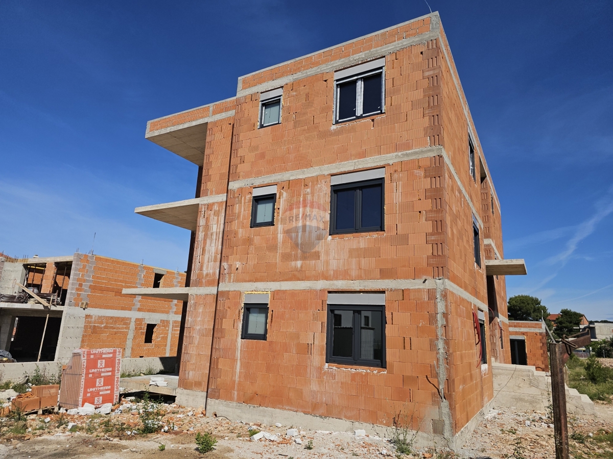 Stanovanje / Apartma Brodarica, Šibenik - Okolica, 67,91m2