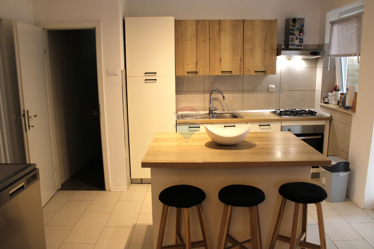 Stanovanje / Apartma Baldekin, Šibenik, 69,20m2