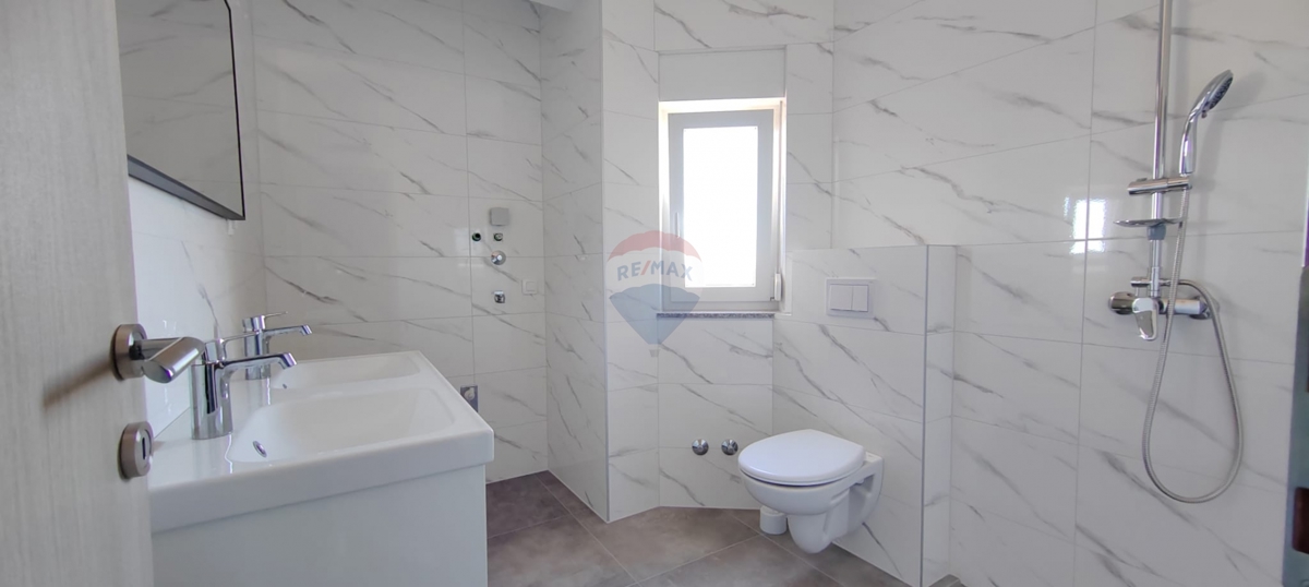 Stanovanje / Apartma Brodarica, Šibenik - Okolica, 85,62m2