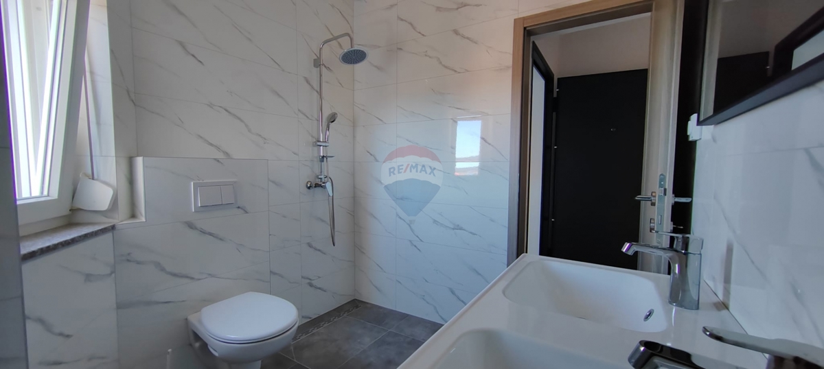 Stanovanje / Apartma Brodarica, Šibenik - Okolica, 85,62m2