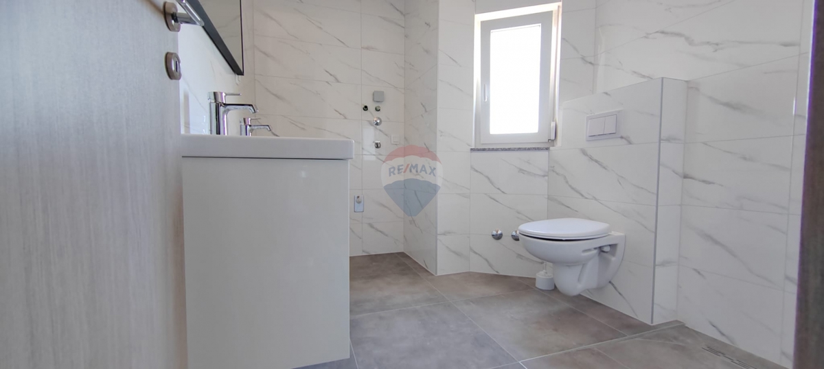 Stanovanje / Apartma Brodarica, Šibenik - Okolica, 85,62m2