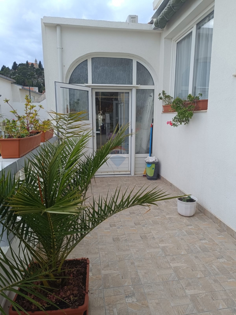 Stanovanje / Apartma Tribunj, 154,81m2