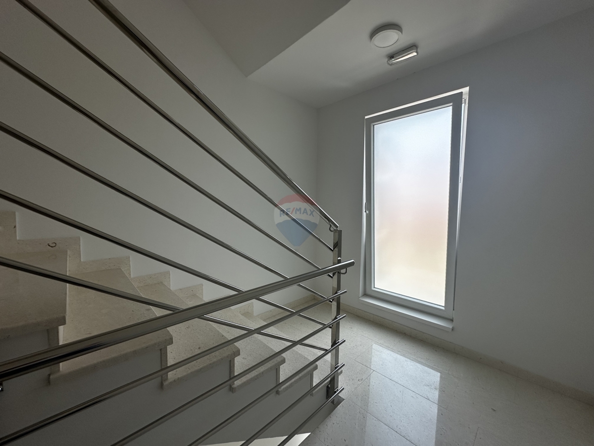 Srima, Vodice, 183,74m2