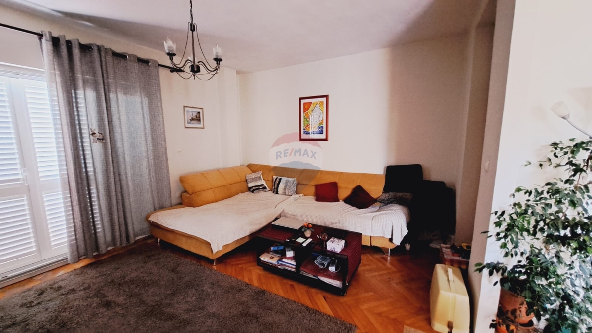 Hiša Brodarica, Šibenik - Okolica, 240m2