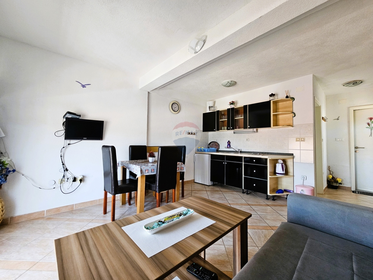 Apartmajska hiša s pogledom na morje, Rogoznica