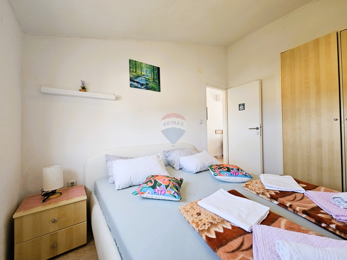 Apartmajska hiša s pogledom na morje, Rogoznica