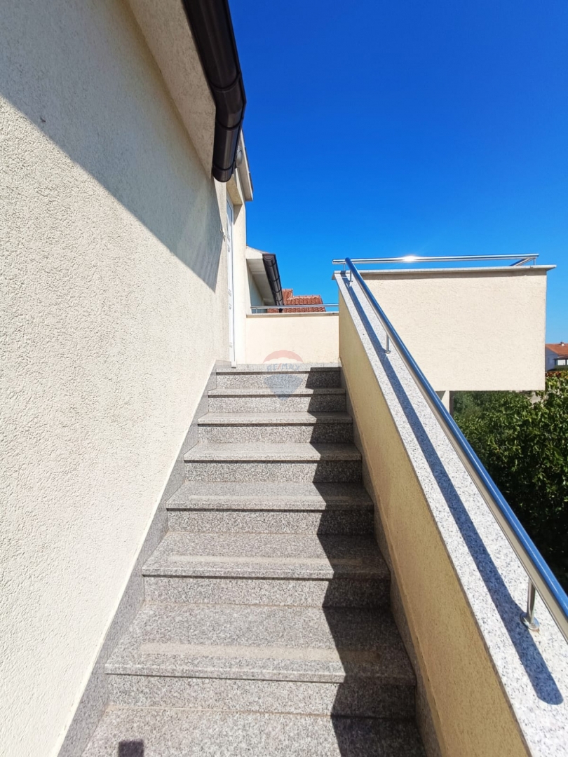 Stanovanje / Apartma Vodice, 81,85m2