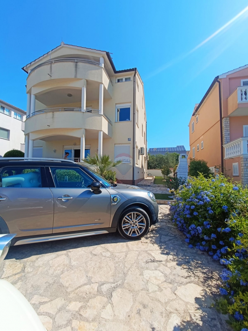 Stanovanje / Apartma Vodice, 81,85m2